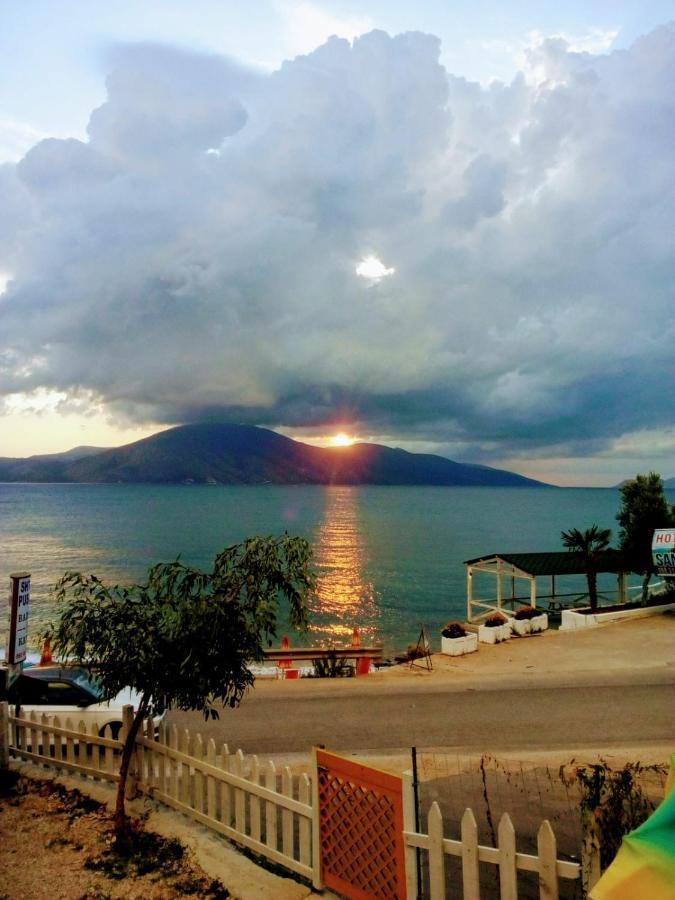 Ramo'S Cozy Beachside Haven With Panoramic Views - 1St Villa Vlorë Buitenkant foto